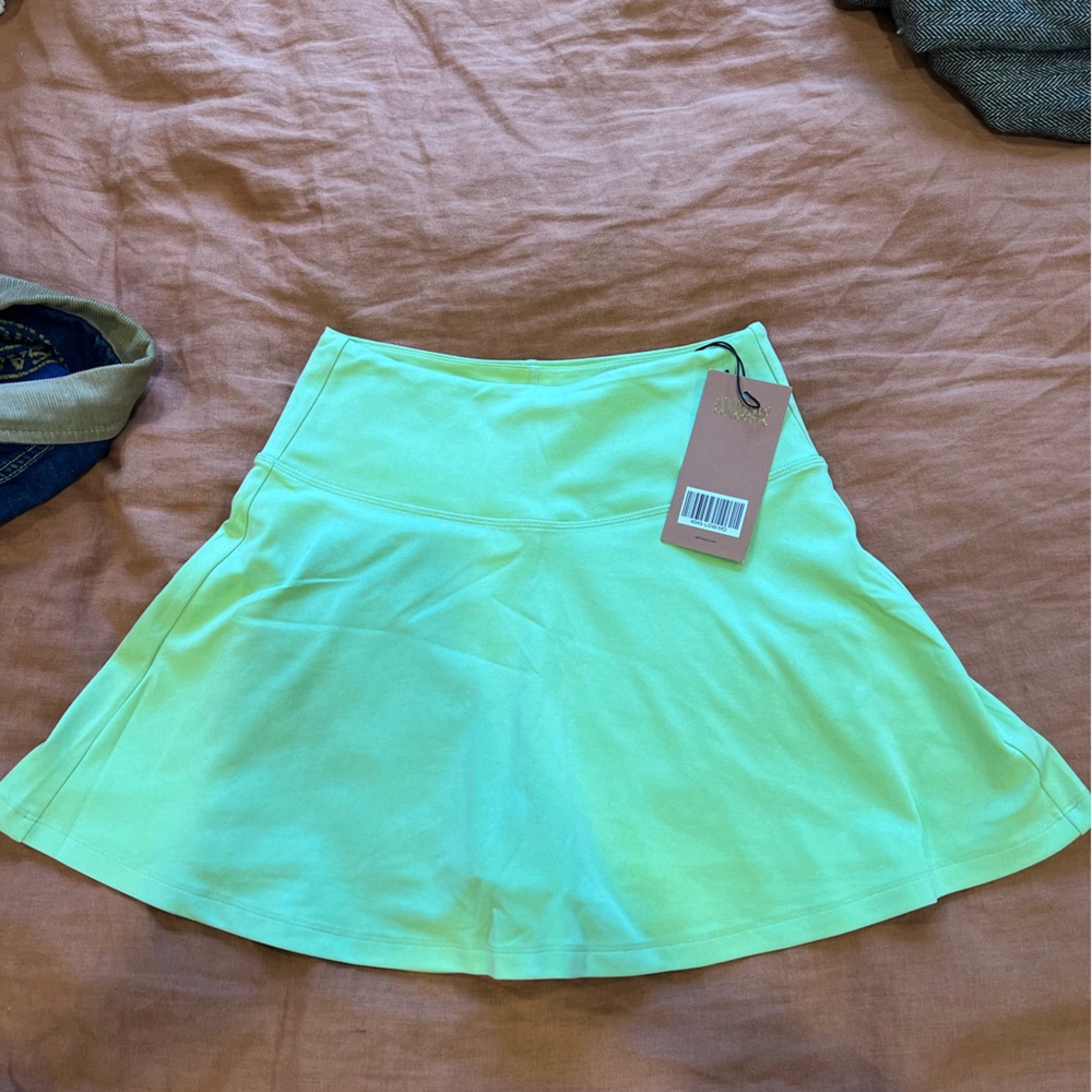 Girlfriend Collective Key Lime FLOAT Skirt w/ Shorts, Women’s M